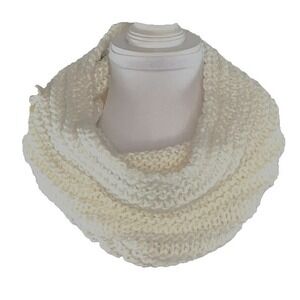 rue21 Womens Neck Warmer Scarf Winter Outdoor Acrylic Soft Knit Ivory One Size